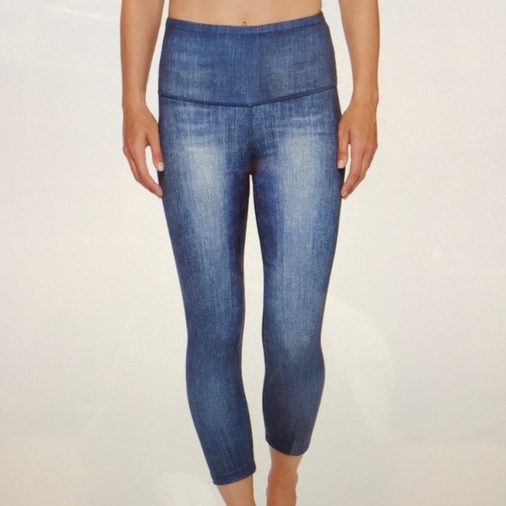 ISO Lucy high-waisted dark indigo crop pants